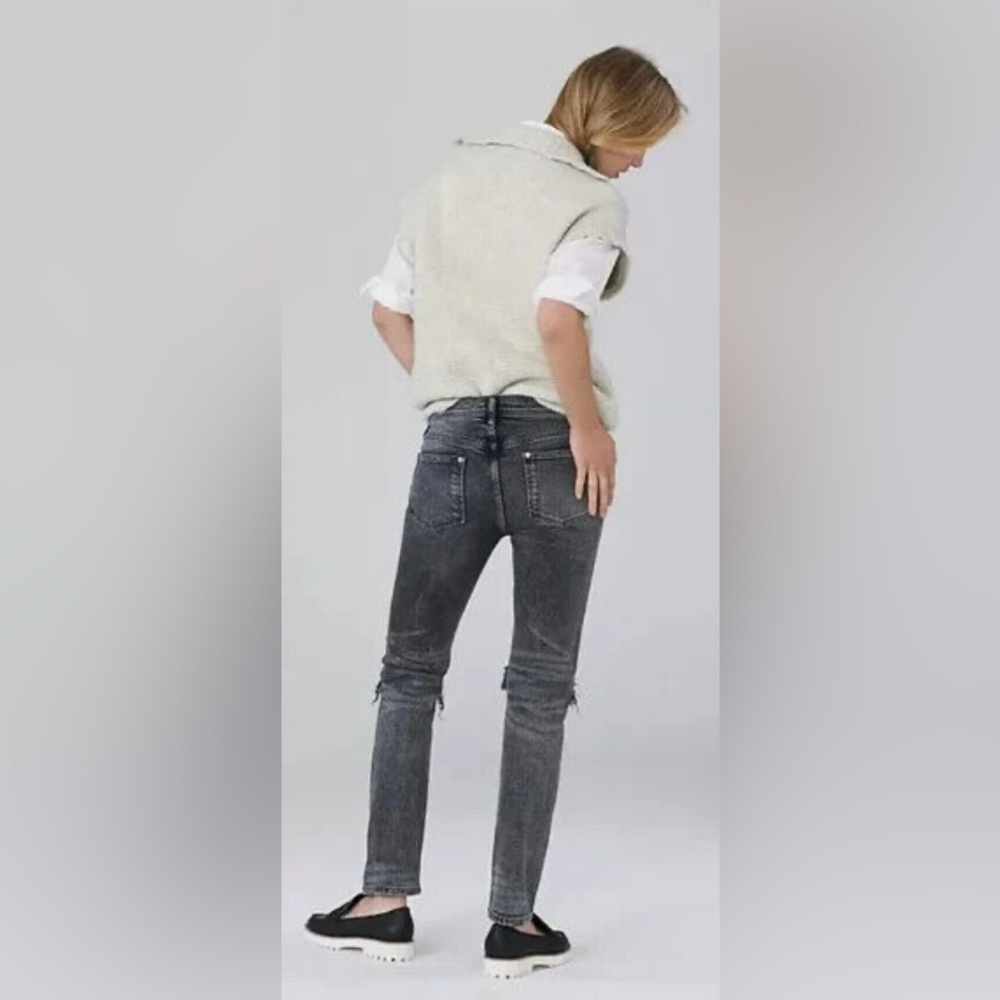 Anthropologie Women's Pilcro The Slim Boyfriend Black Torn Knee Jeans 27 - Picture 2 of 6